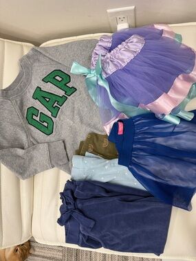 GAP Gray Sweatshirt with Purple Tulle and Navy Skirts, 3 pants/leggings